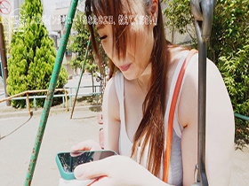 巨乳を目の前にすると男は無力だ! 素人チムコテイスティング 逆ナンパ連れ込み痴女 夕季ちとせ サンプル動画サムネイル